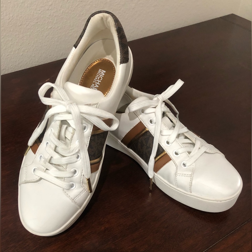 MICHAEL Michael  Kors Poppy Faux Leather and Logo Stripe Sneakers Sz 6.5